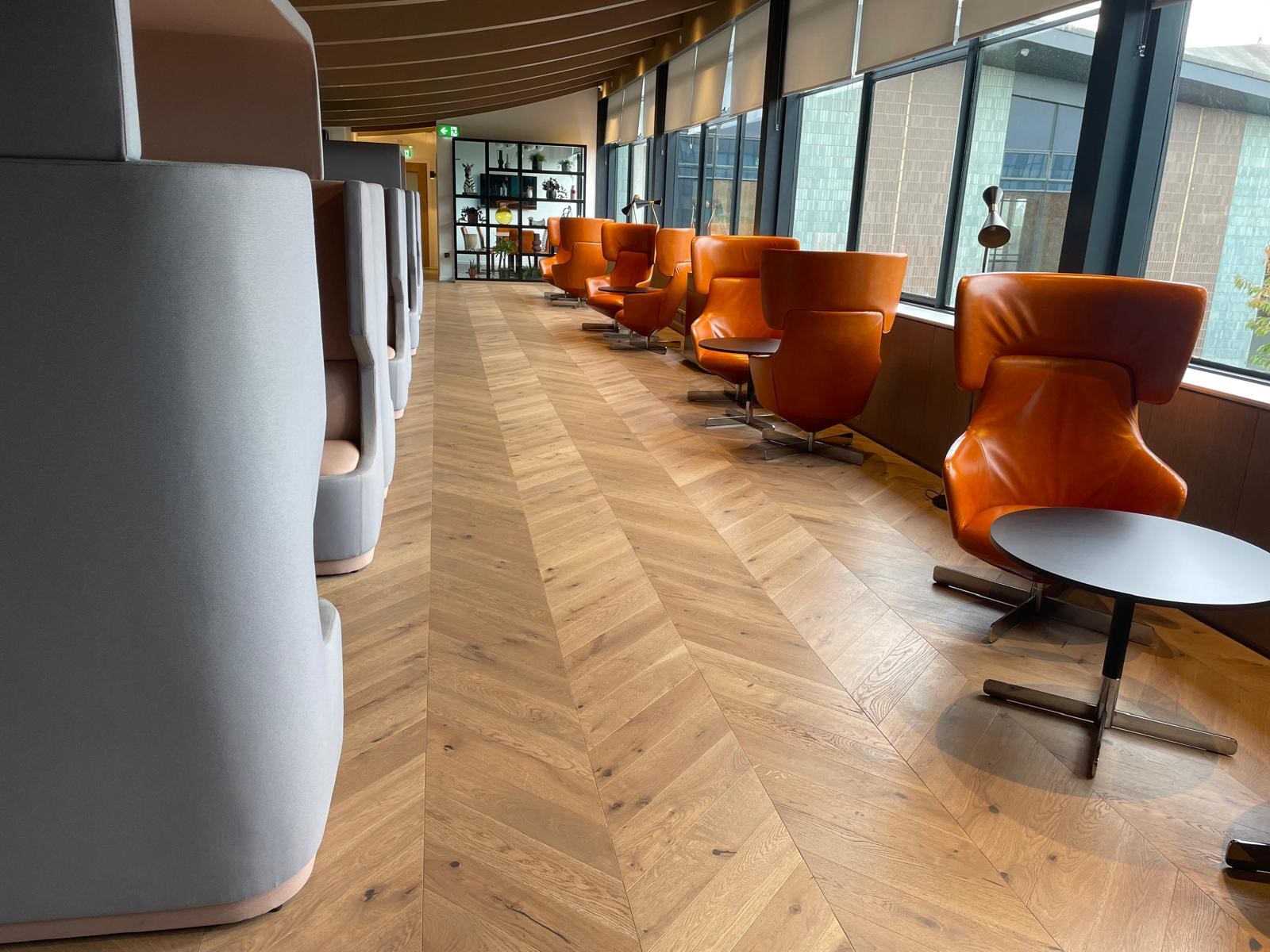 Picture showing herringbone hardwood flooring laid out by SR Flooring of Edinburgh